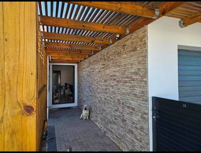 3 BEDROOM HOUSE FOR SALE IN BRITANNIA BAY